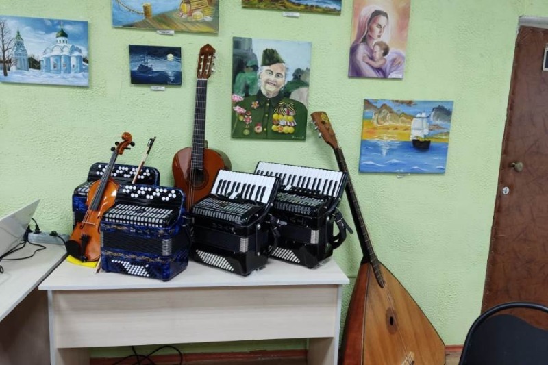 Детская школа искусств посёлка Строитель приобрела новые музыкальные инструменты